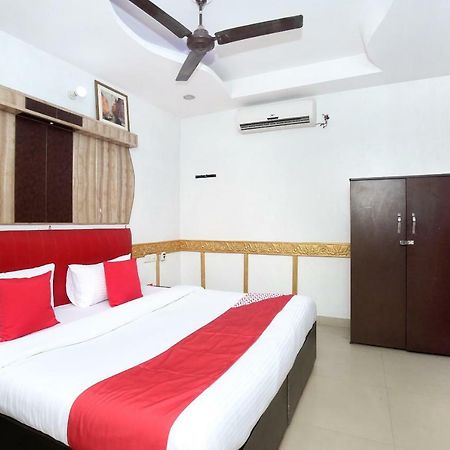 Oyo 5884 Amante Otel Chandīgarh Dış mekan fotoğraf