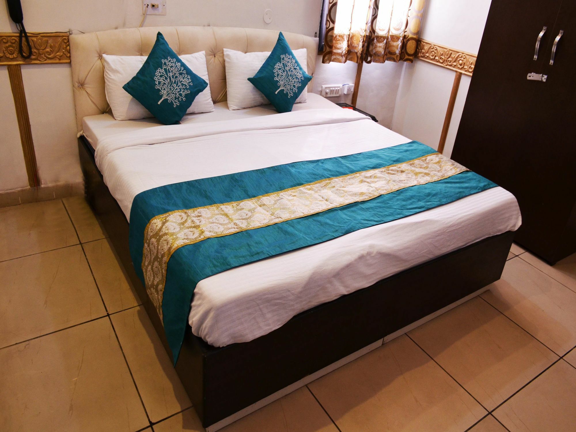 Oyo 5884 Amante Otel Chandīgarh Dış mekan fotoğraf