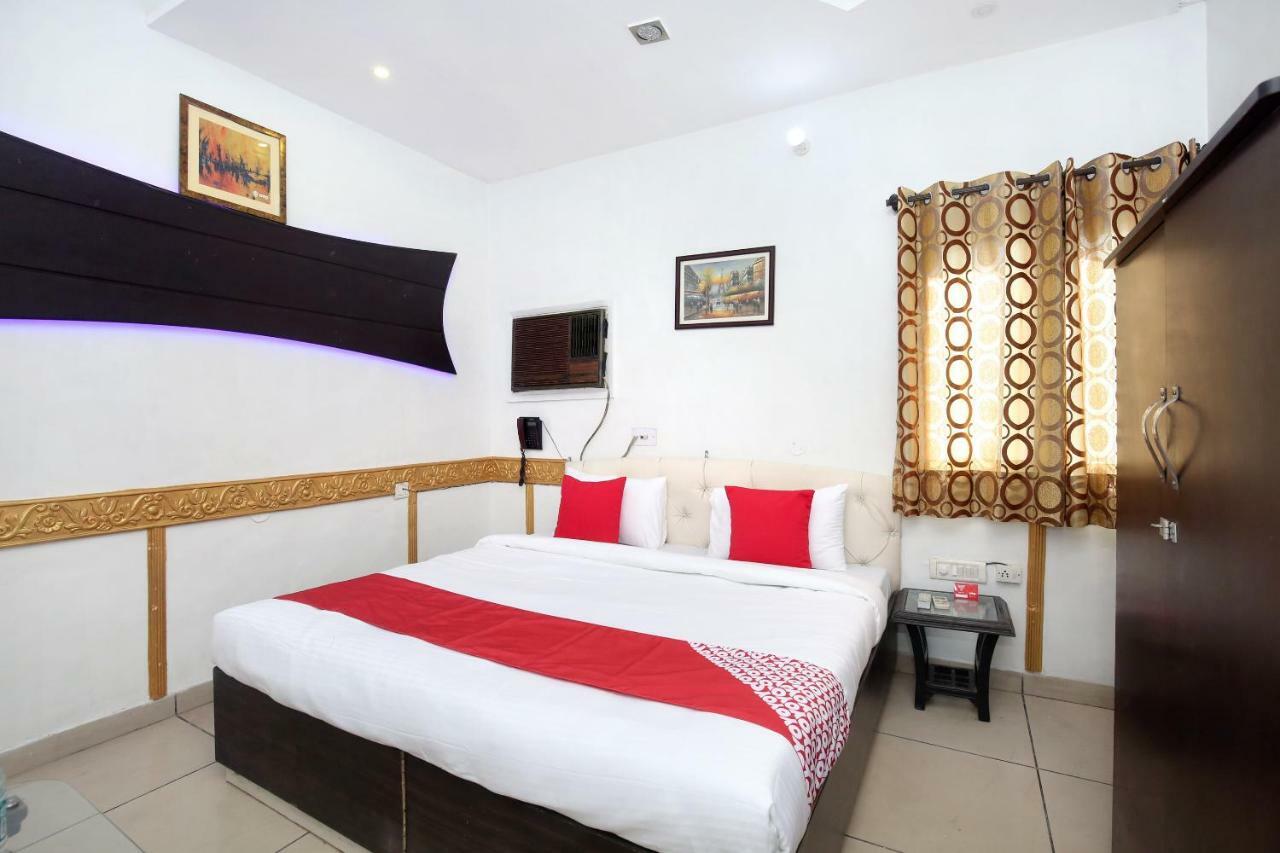 Oyo 5884 Amante Otel Chandīgarh Dış mekan fotoğraf